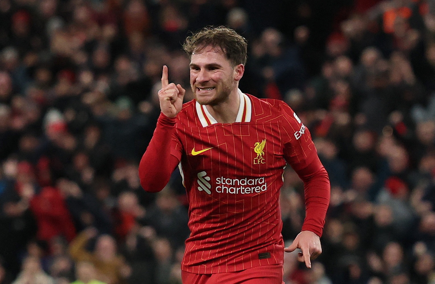 半岛体育官网入口-麦卡利斯特:维尔茨和埃基蒂克形成互补,他们喜欢二过一创造机会